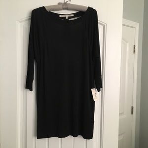 Never been worn lady’s tunic top.